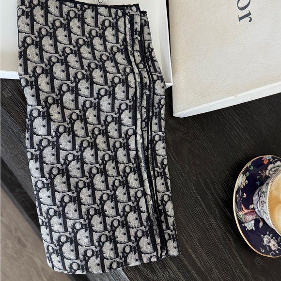 Dior Monochrome Silk-Cotton Fabric - Picture 5 of 9